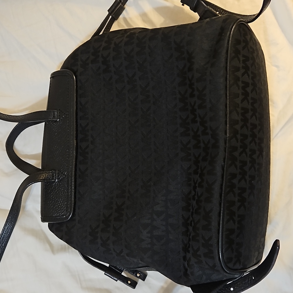 Michael Kors Bedford Signature Jacquard/Leather Drawstring Backpack 🎒 - Picture 10 of 10